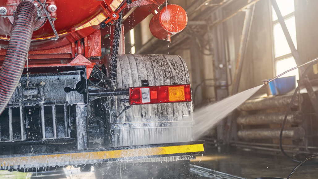 Complete tank cleaning solutions