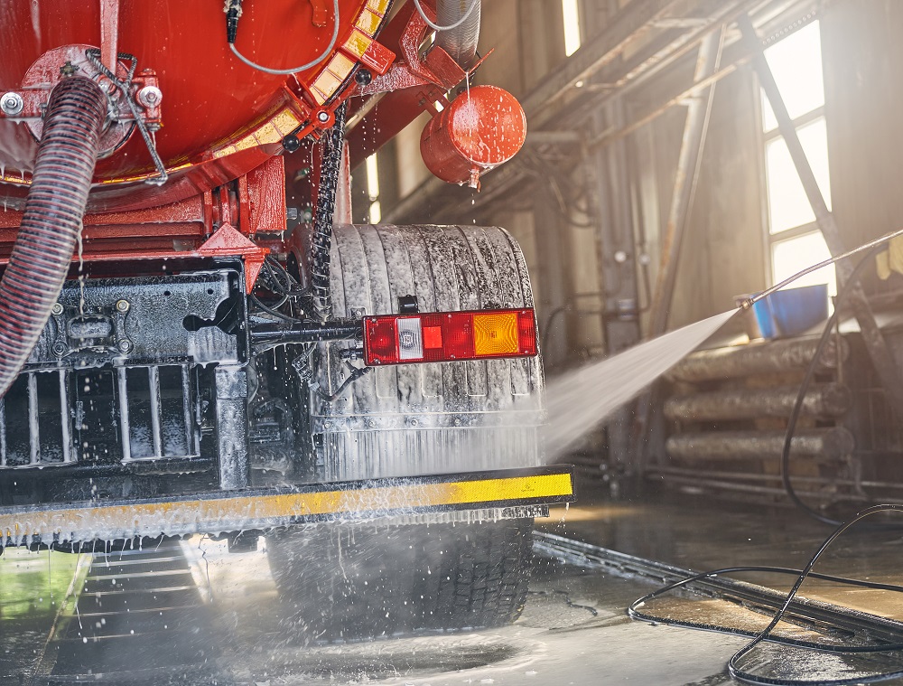 Complete tank cleaning solutions