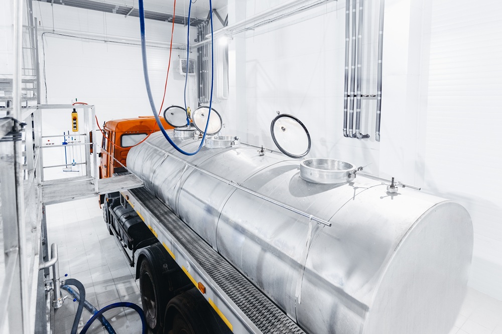 Four tools, one goal – safe, cost efficient and process-stable tank cleaning