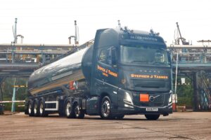 SJ Tabner adds seven Volvo FH Aeros to tanker fleet